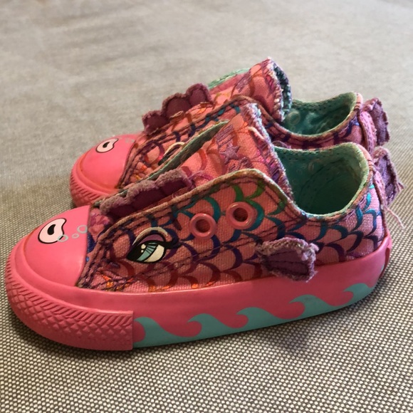 Pink Fishy Converse - Picture 6 of 7